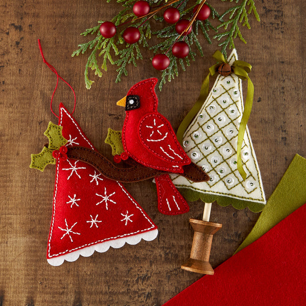 Felt Festive Trees Etched Dies by Nichol Spohr