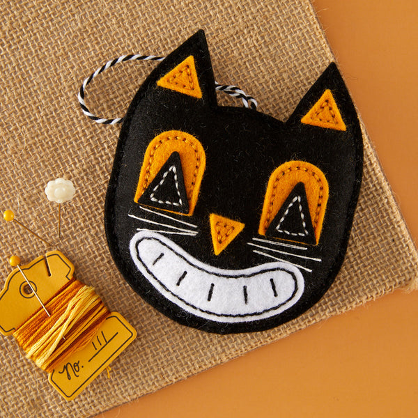 Felt Fright Night Feline Etched Dies by Nichol Spohr